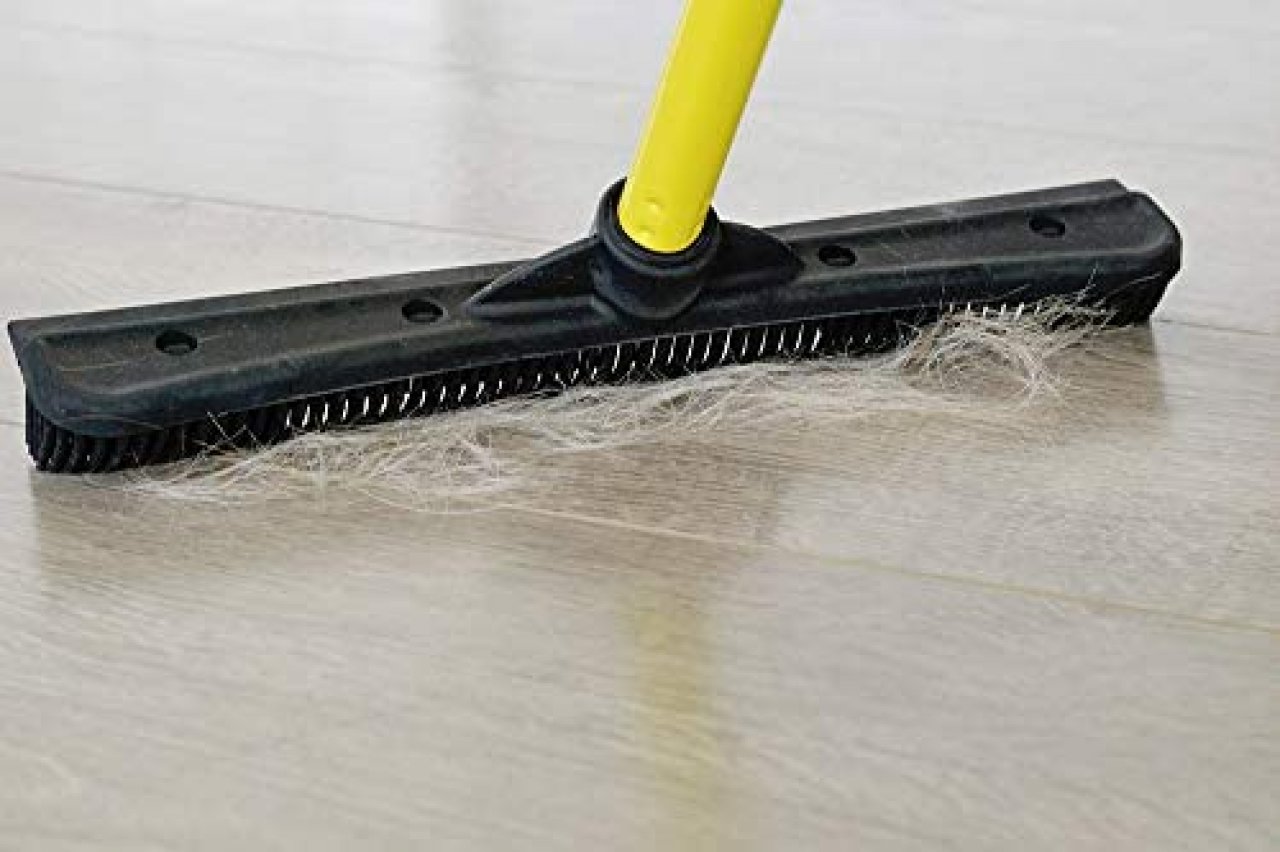 FURemover Broom with Squeegee